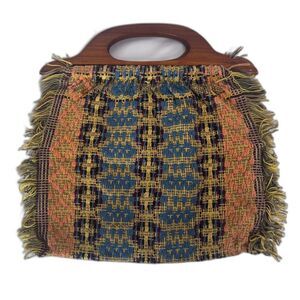 Carpet Bag Multicolor Soft Knit Fringe Sides Woven Wood Handles Approx 14x12